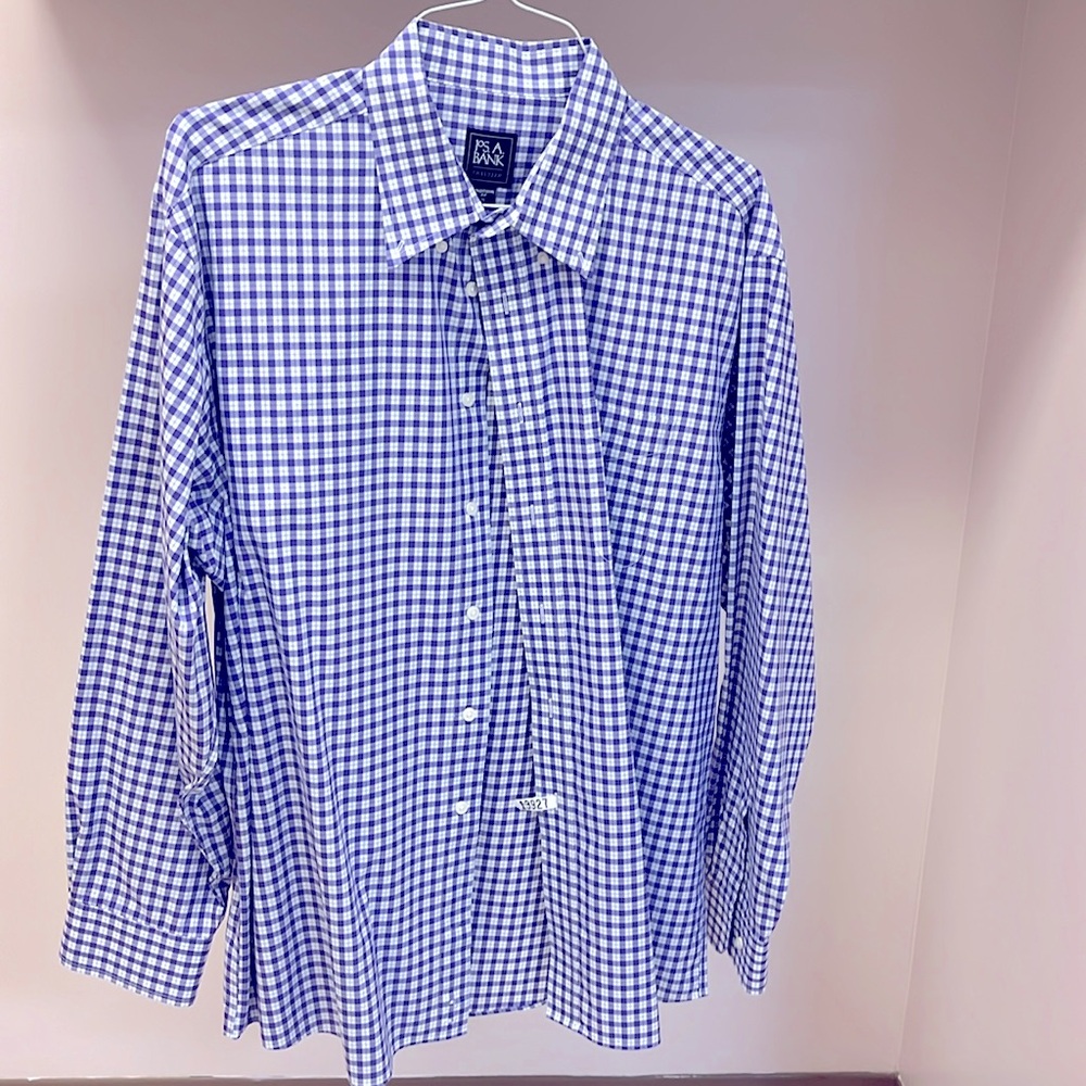 Men’s Jo’s. A Bank Traveler Traditional Fit Button Down